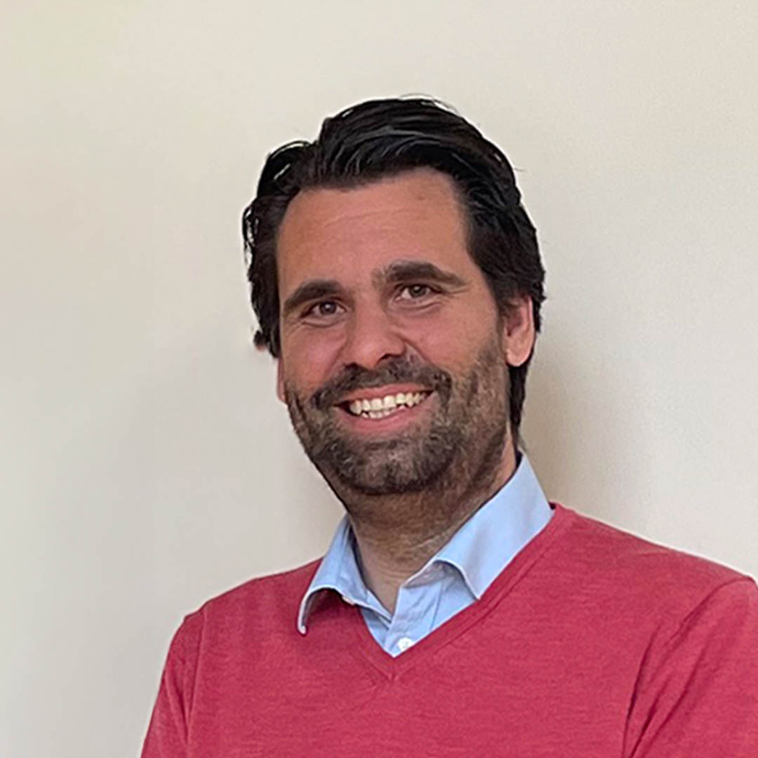 Vorstand Christopher Decker